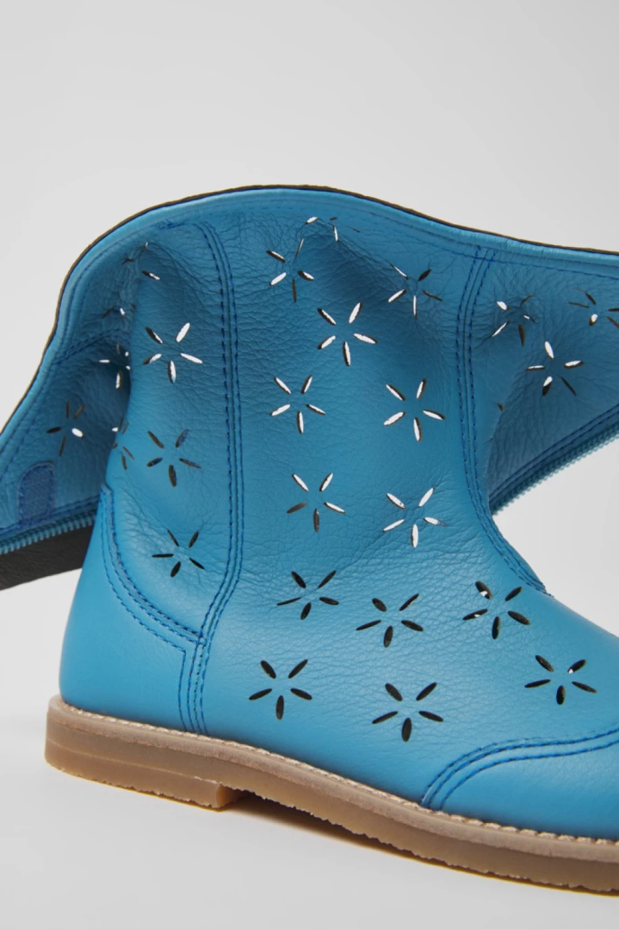 Camper Kids Savina - Comfortable Children's Shoes for Active Play