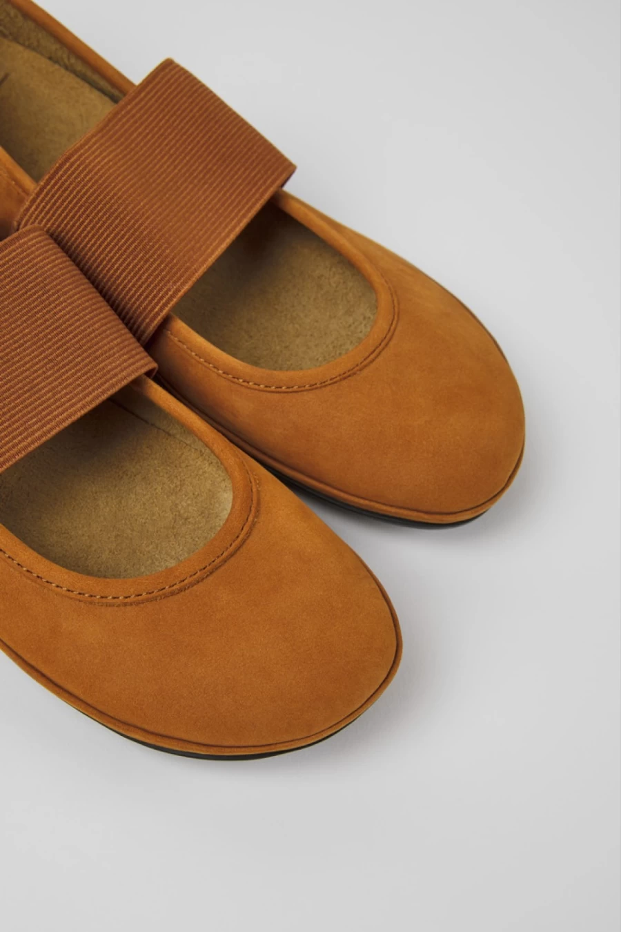 Camper Women's Right Shoes – Stylish and Comfortable Footwear for Women