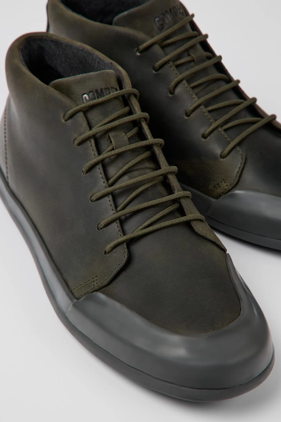 Camper Men's Chassis - Durable & Stylish Men's Footwear for Everyday Comfort