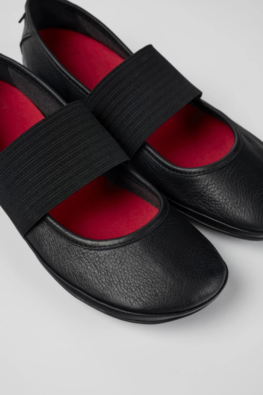 Camper Women's Right Shoes – Stylish & Comfortable Footwear for Women