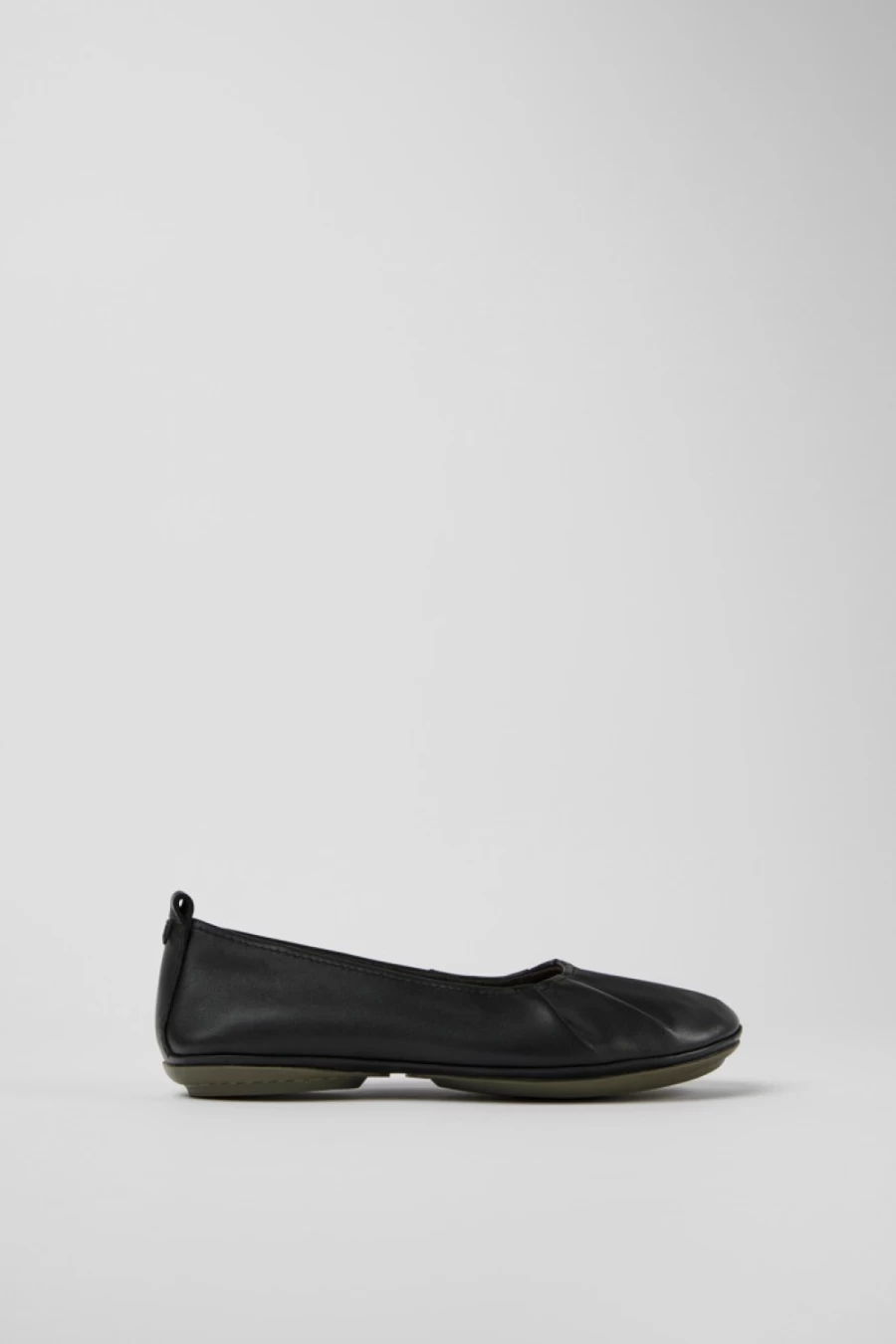 Camper Women's Right Shoes – Stylish & Comfortable Footwear for Women